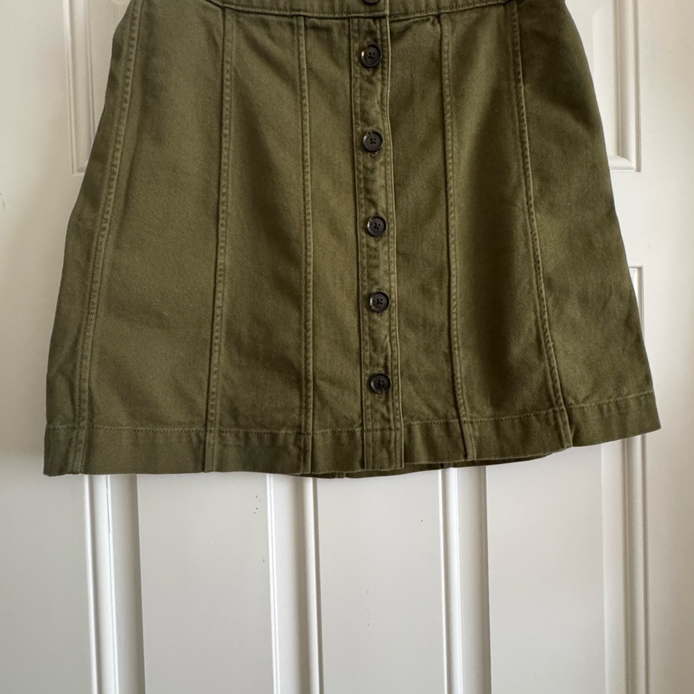 Worn Once!! Banana Republic Olive Button-Front Skirt